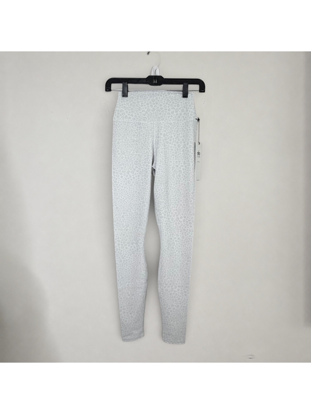 Alo Yoga High-Waist Vapor Leopard Leggings Wild Thing White Gray Size S NWT